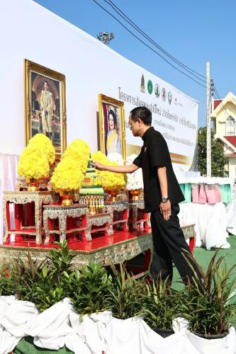 อำเภอกันทรารมย์ร่วมดำเนินกิจกรรมตามโครงการส่งความสุขปีใหม่ สายใยแห่งรัก จากใจไทศรีสะเกษ ถวายเป็นพระราชกุศลแด่สมเด็จพระนางเจ้าสิริกิติ์ พระบรมราชินีนาถ พระบรมราชชนนีพันปีหลวง